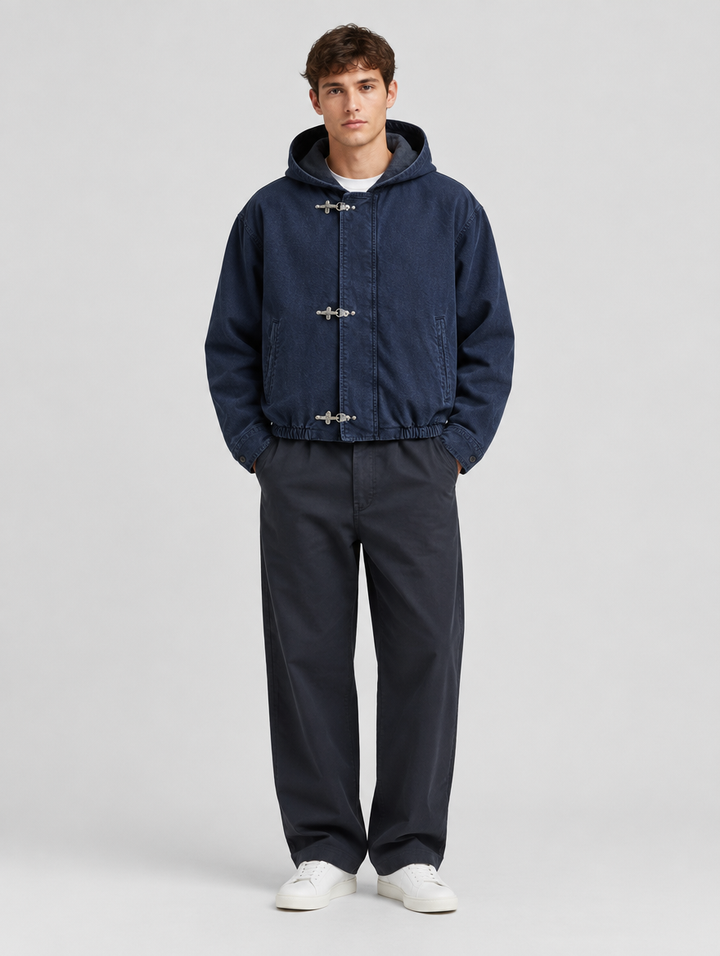 FERRO clasp jacket by LF in donkerblauw – gedragen