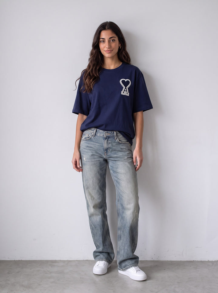 Ami Paris t-shirt — gedragen door model