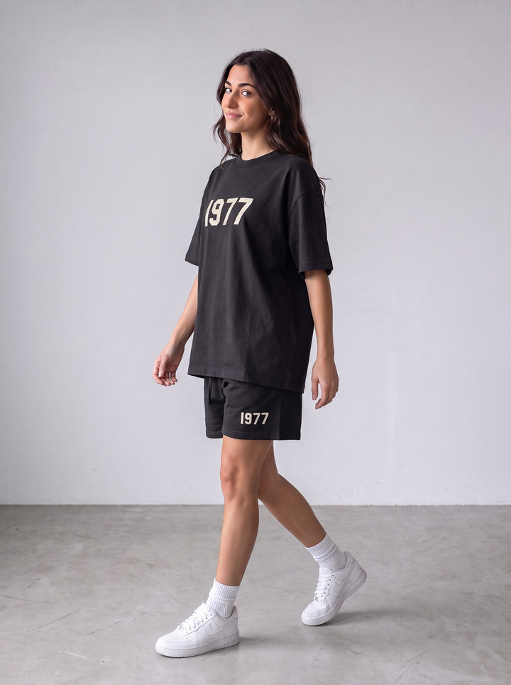 Essentials 1977 Zomerset — gedragen door model